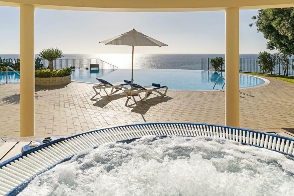 Formosa Infinity Pool Apartment Funchal  Buitenkant foto